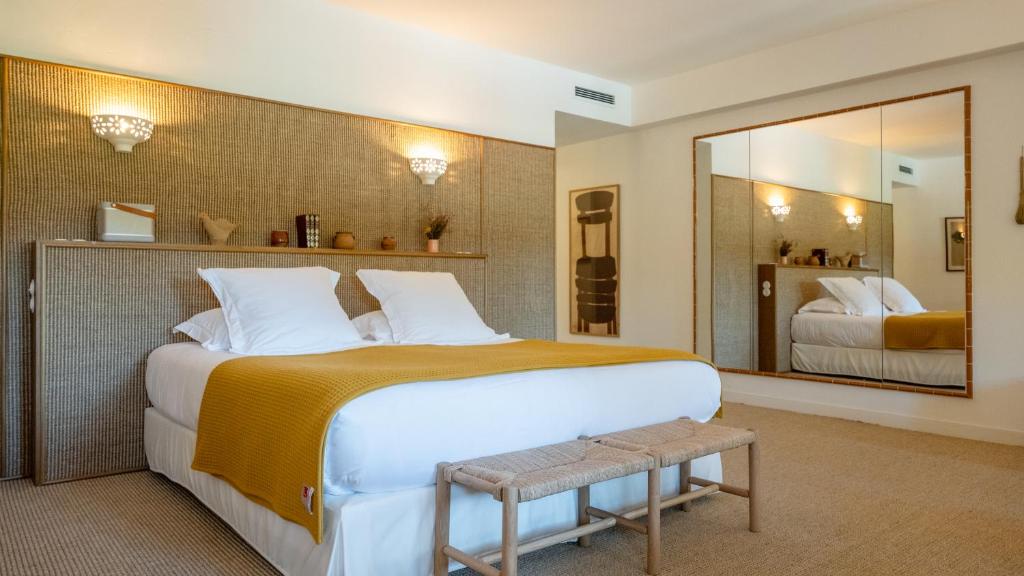Le Moulin, Lourmarin, a Beaumier Hotel - Signature Junior Suite