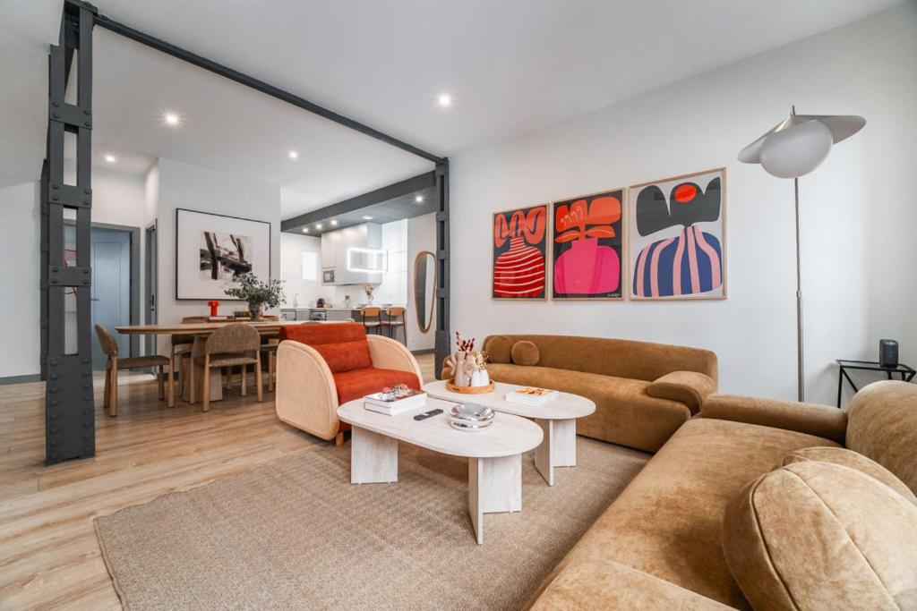 Sophisticated modern - 4Bdrs 3Baths-Salamanca