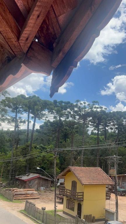 Quarto n°7 de solteiro acomoda 4 pessoas