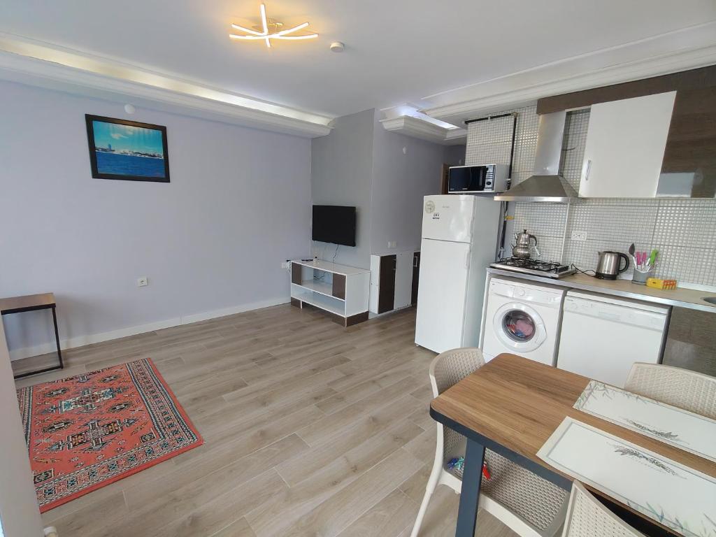 لابی و فضای عمومی Kuk apartment - تصویر ۵
