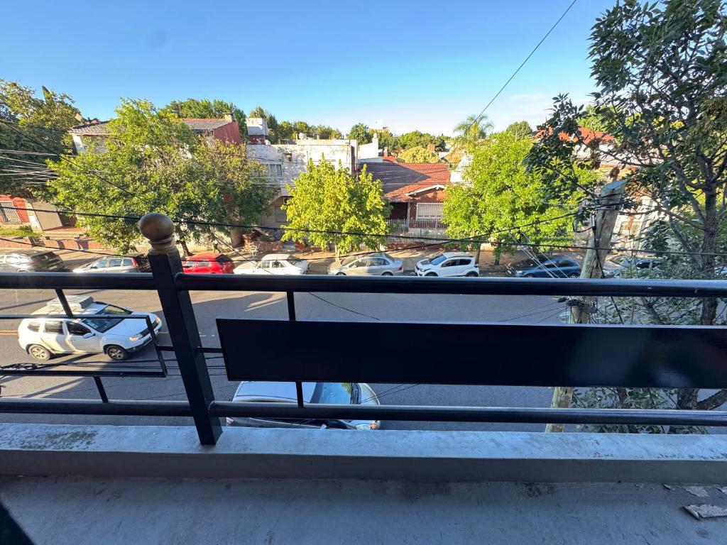 Cares Azcuénaga, Morón, Buenos Aires