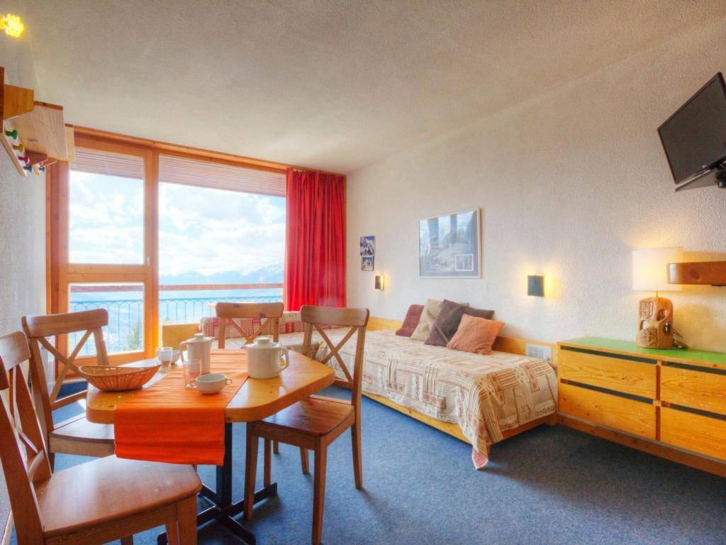 Appartement lumineux au centre, balcon, 5 pers