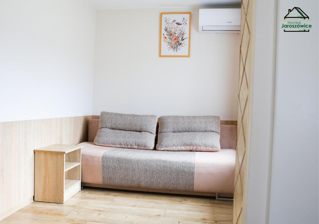 Noclegi Jaroszowice - Family Room With Garden View