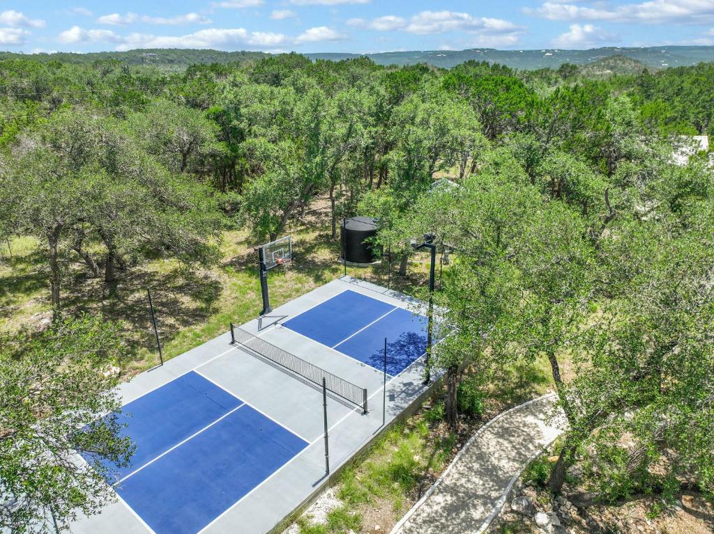 an overhead view of a tennis court at Jalsa in Wimberley