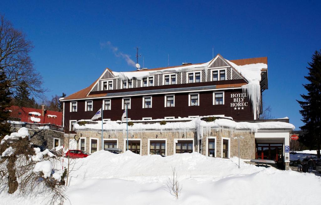 Spa Hotel Bily Horec v zimě