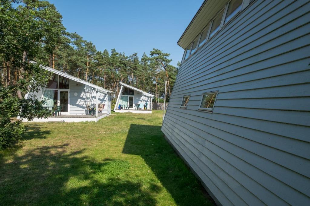 großer zelt KTT Extra großes für 10–12 Personen (B), Familien-Kabinenzelt, 2 Zimmer, 3 Türen und 3 Fenster mit Netz, gerade Wand, wasserdicht, doppellagig, großes Zelt für Outdoor, Picknick, Camping Sport & Freizeit kinrguiyuez Nadelbehälter,Kompakter Und Sicherer Headlamp Farbe:Denim-Blau