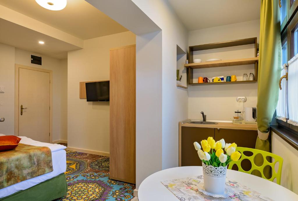 Blumenhaus Sibiu - Resim 42