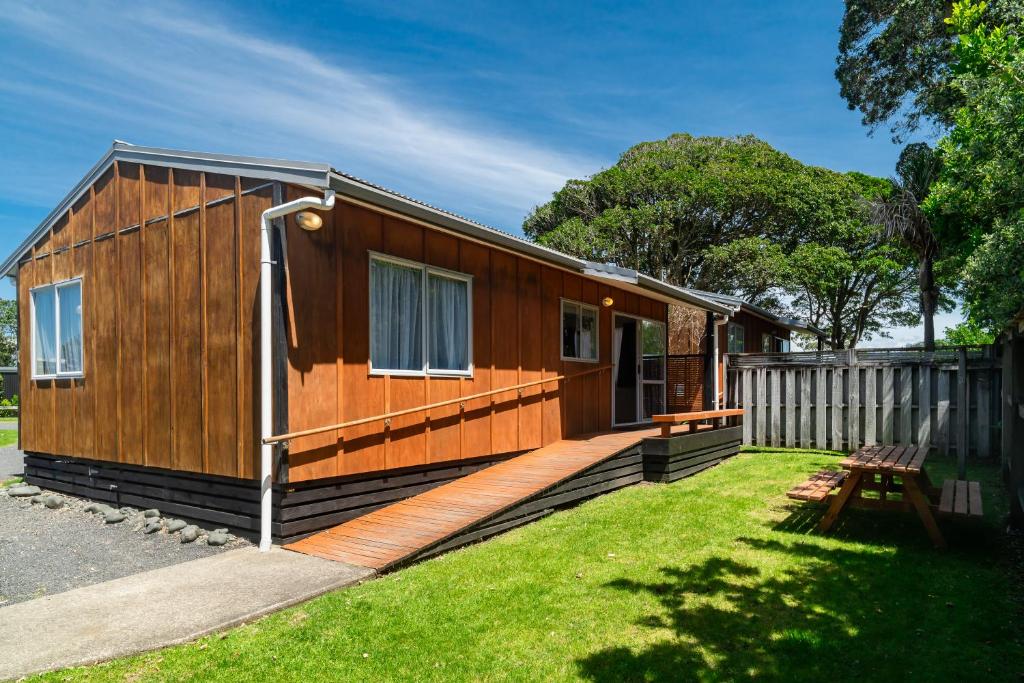 Beach Athenree Hot Springs & Holiday Park - Two-Bedroom Apartment