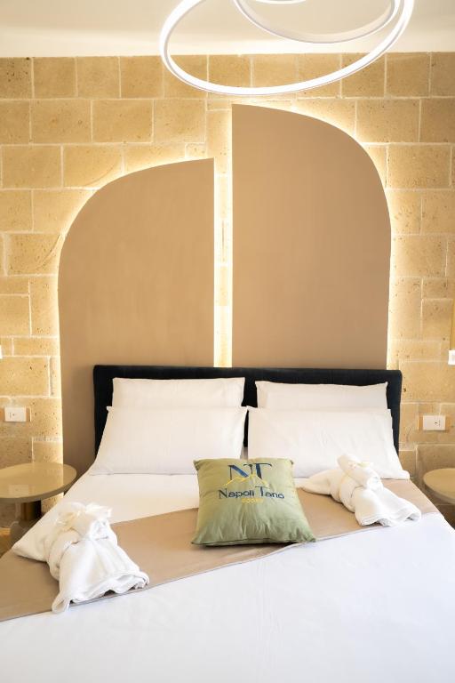 Napolitano Rooms - FLEGREA SPA - Deluxe Double Room With Balcony