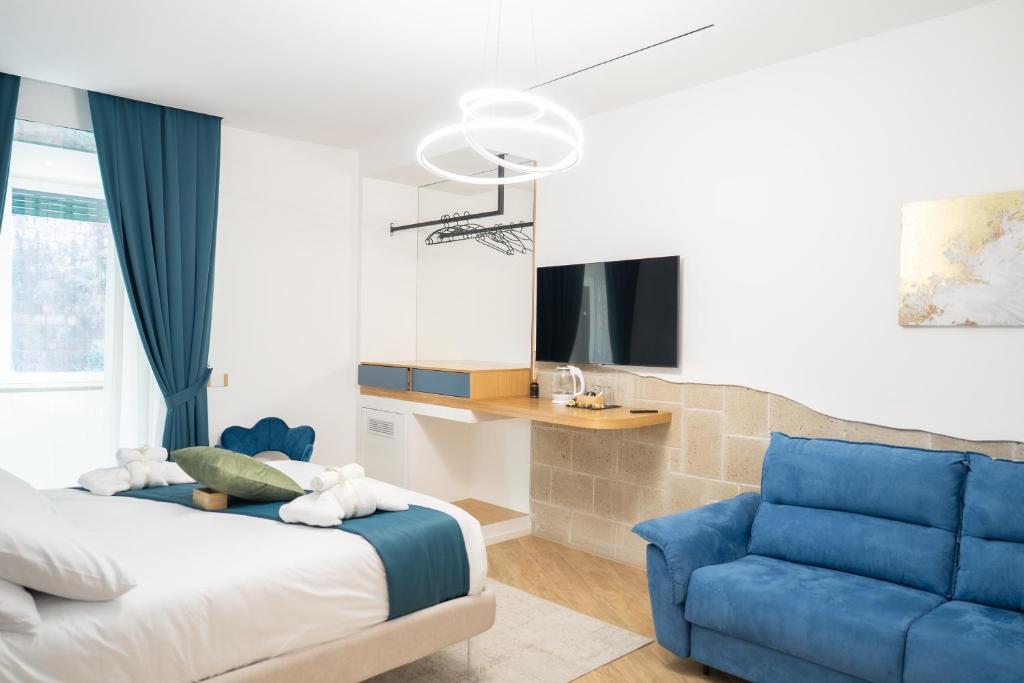 Napolitano Rooms - FLEGREA SPA - Deluxe Double Room With Extra Bed