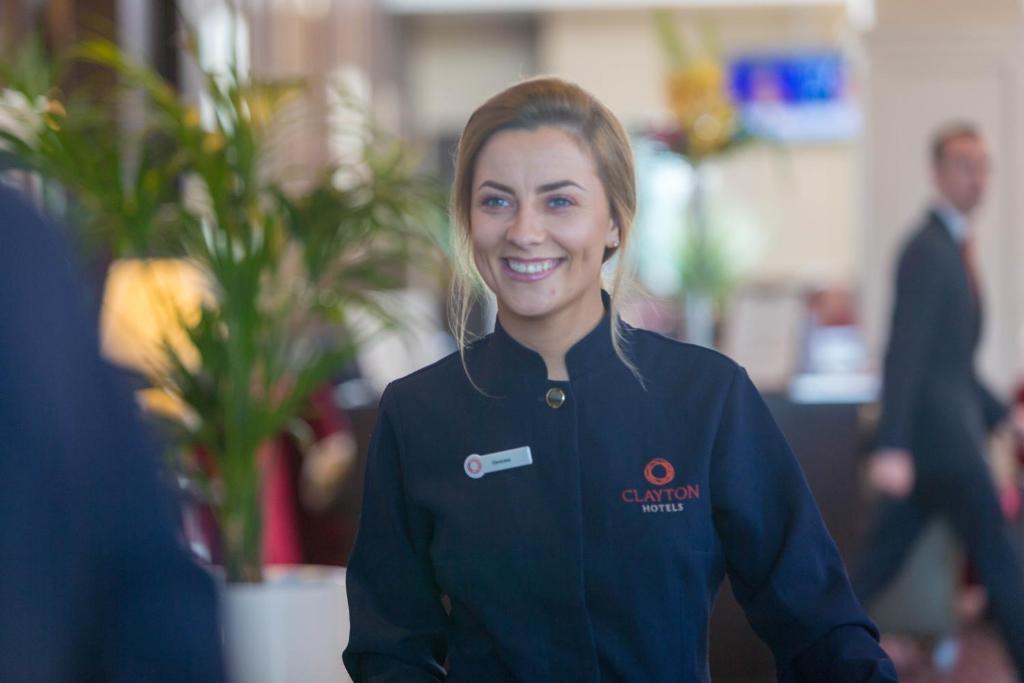 Majutusasutuse Clayton Hotel Burlington Road töötajad