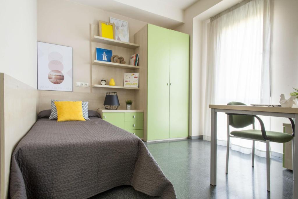 Residencia Universitaria Damia Bonet, Valencia – Precios ...