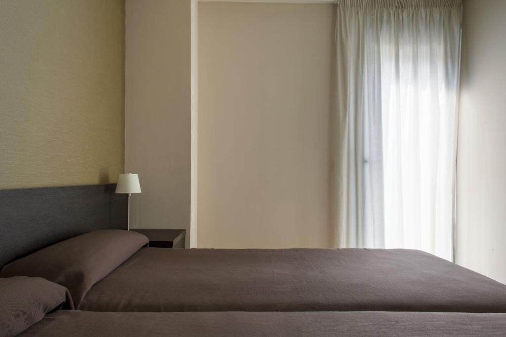 Residencia Universitaria Damia Bonet, Valencia – Precios ...