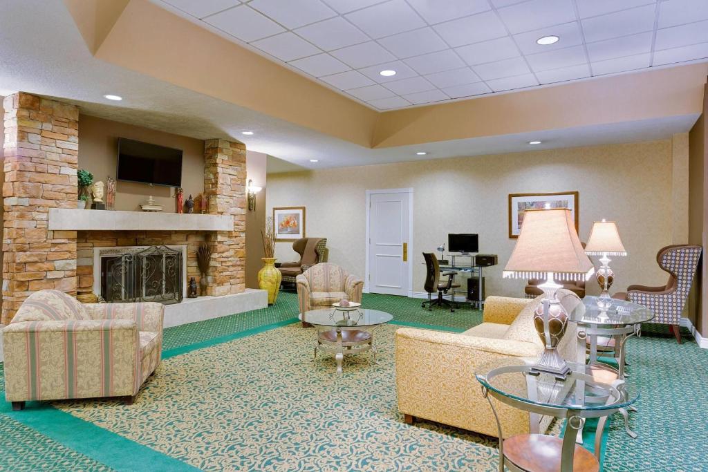 Ramada by Wyndham Provo photo