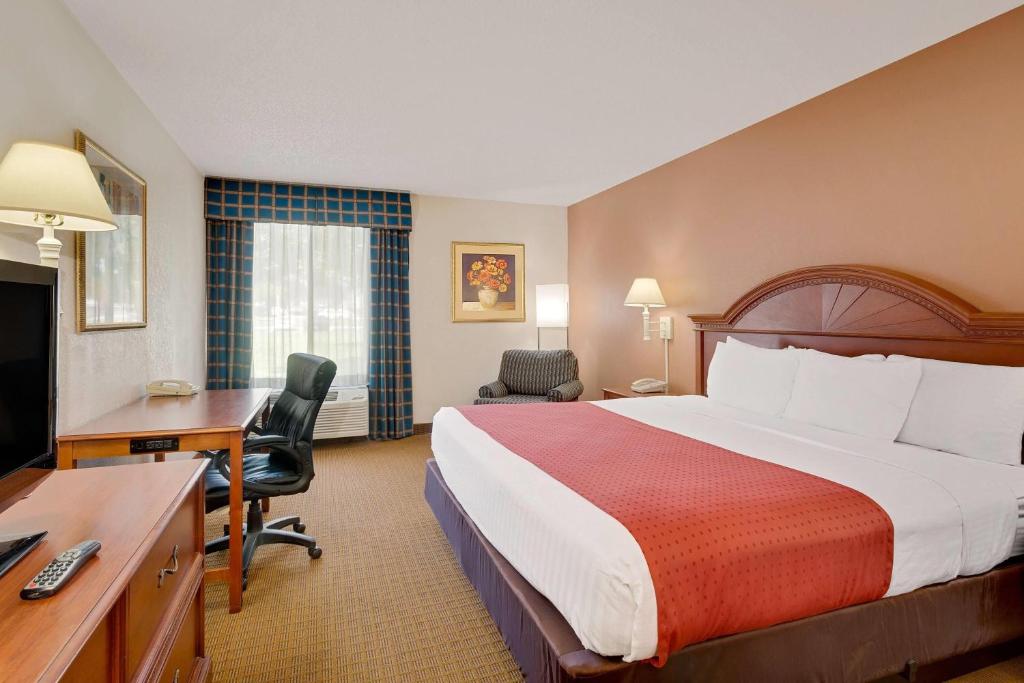 Ramada by Wyndham Provo photo