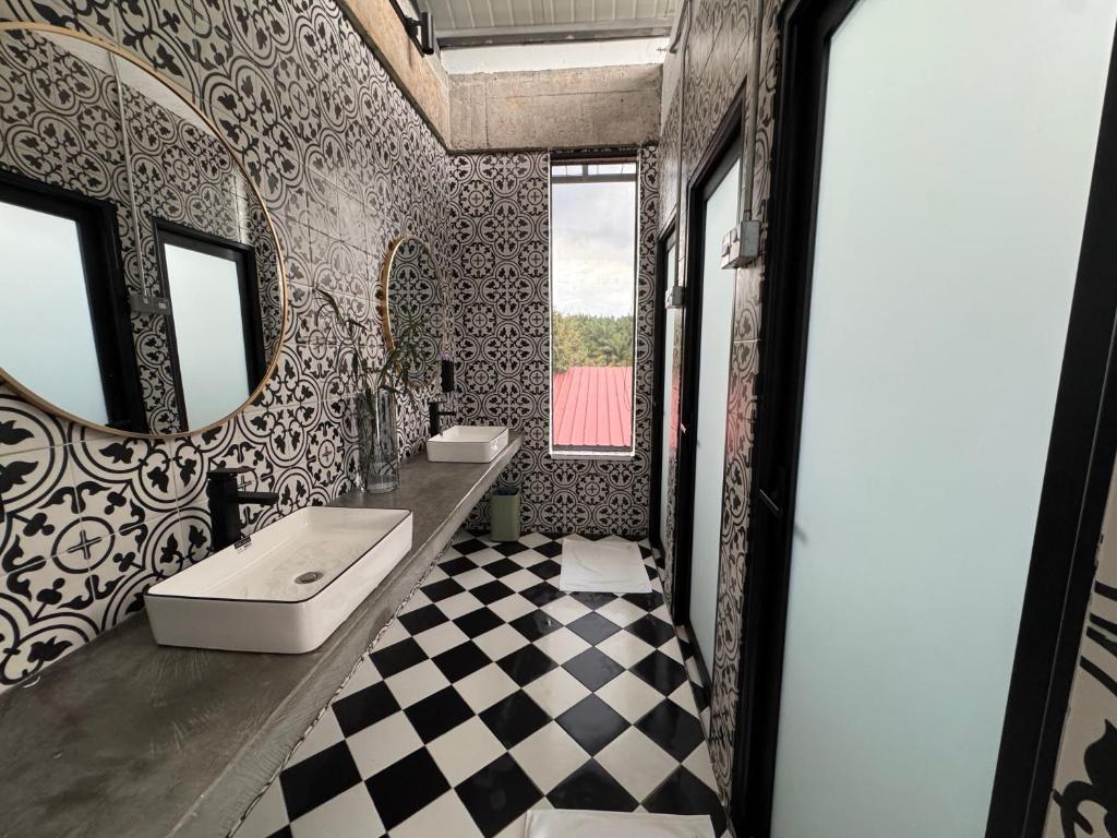 The Lumpang Resort - Standard Family Room