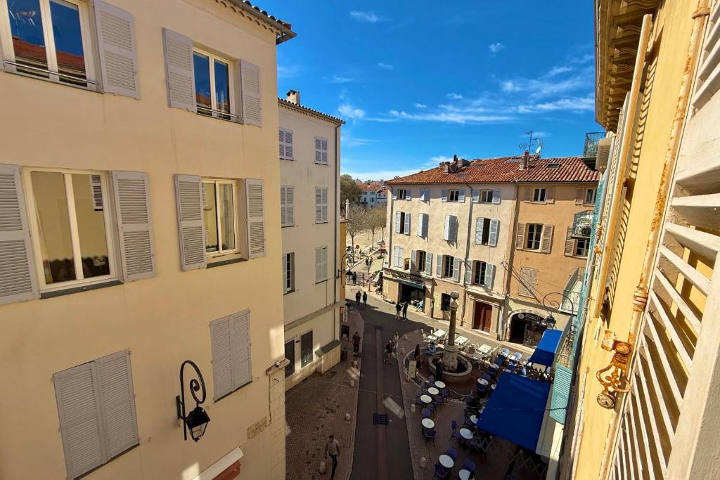 an overhead view of an alley between two buildings at Old Antibes 1 Bedroom 4 Persons in Antibes