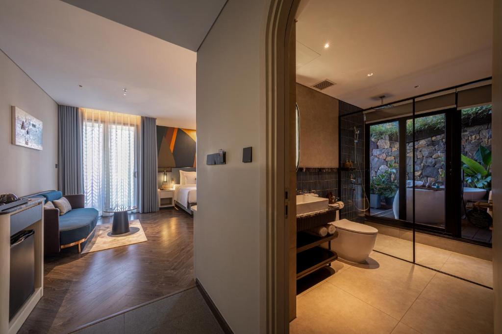 Terrace Suite with Garden & Partial Sea View