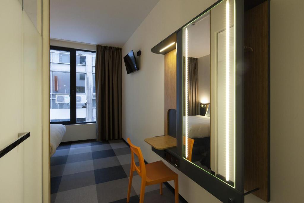 easyHotel Brussels City Centre - Resim 22