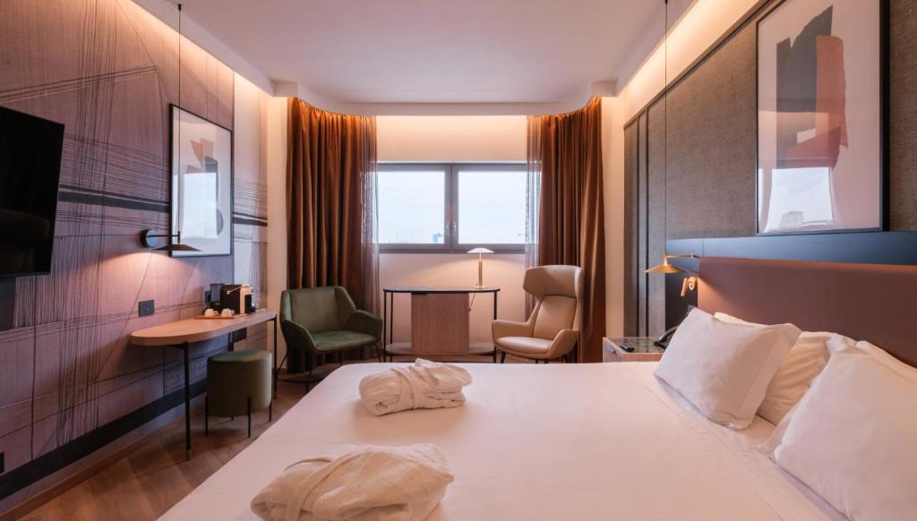 Savhotel Mantegna Padova - Deluxe Double Or Twin Room With City View