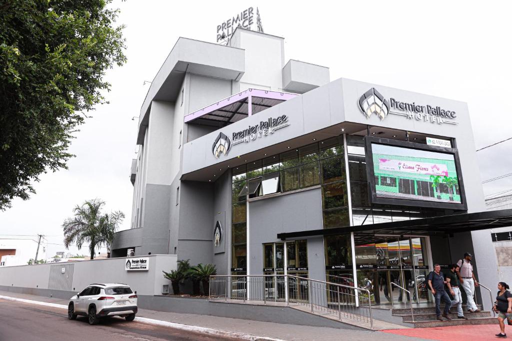 Premier Pallace Hotel