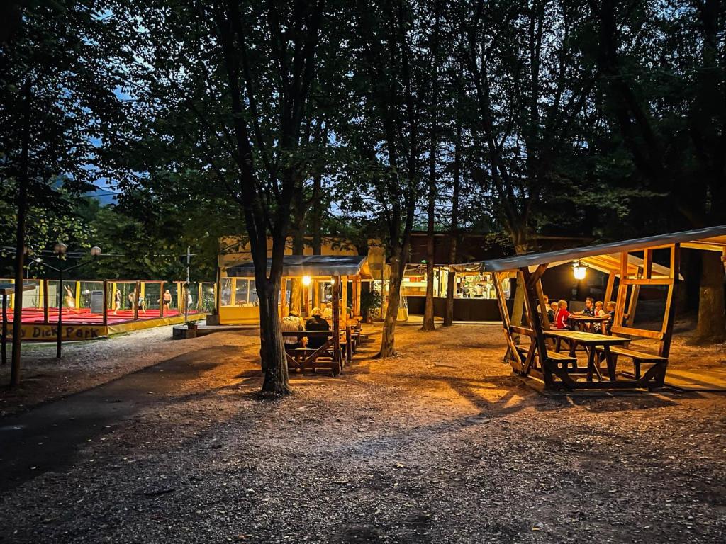 Lodge Holidays - Al Lago di Lago