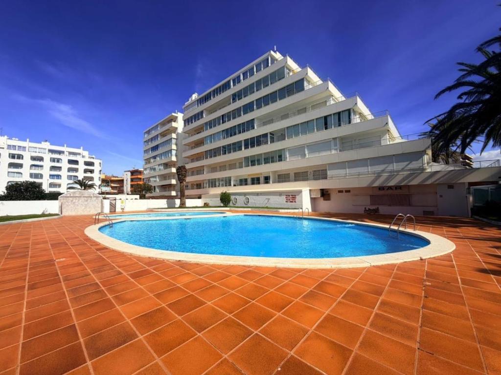Appartement en Bord de Mer à Santa-Margarita, 6ème Étage avec Terrasse, Jardin et Piscine