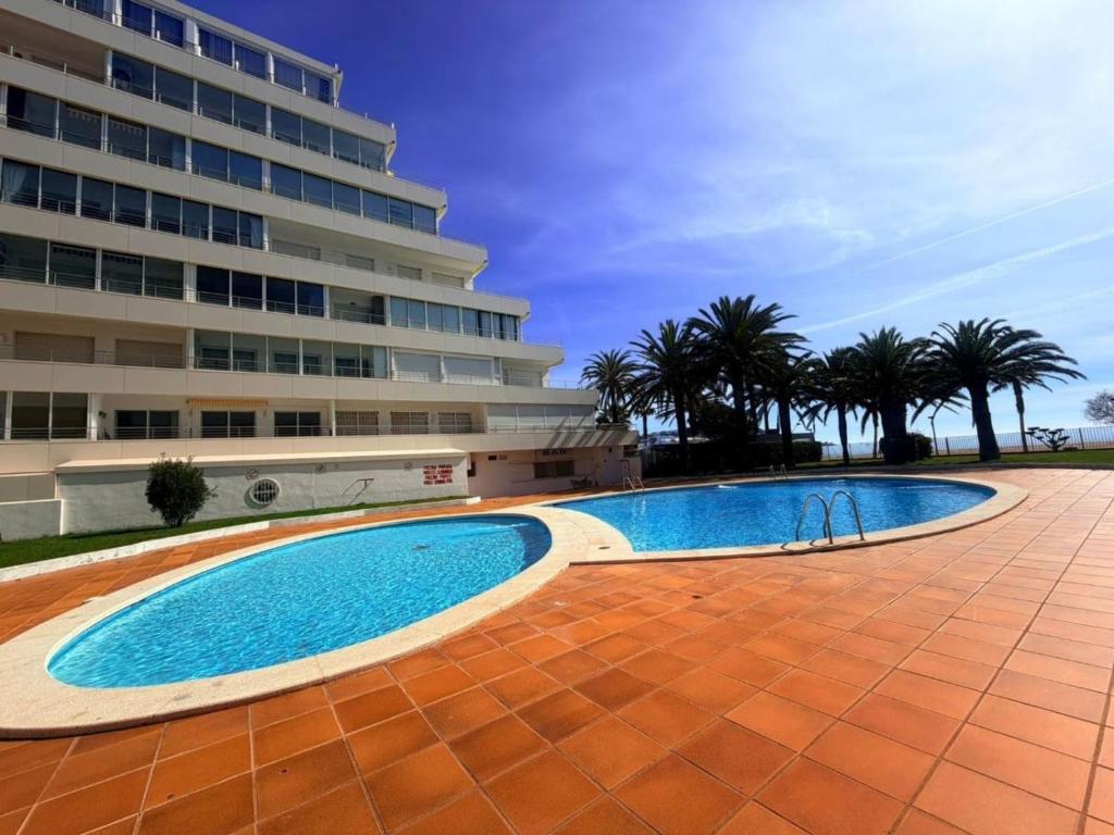 Appartement à Roses: Terrasse, Piscine, 6 Pers.