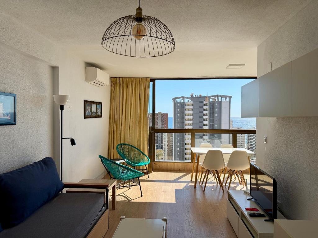 Sea View Apartment, 20th Floor, Pool at Levante Beach