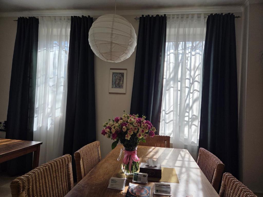 لابی و فضای عمومی JR's House - تصویر ۵