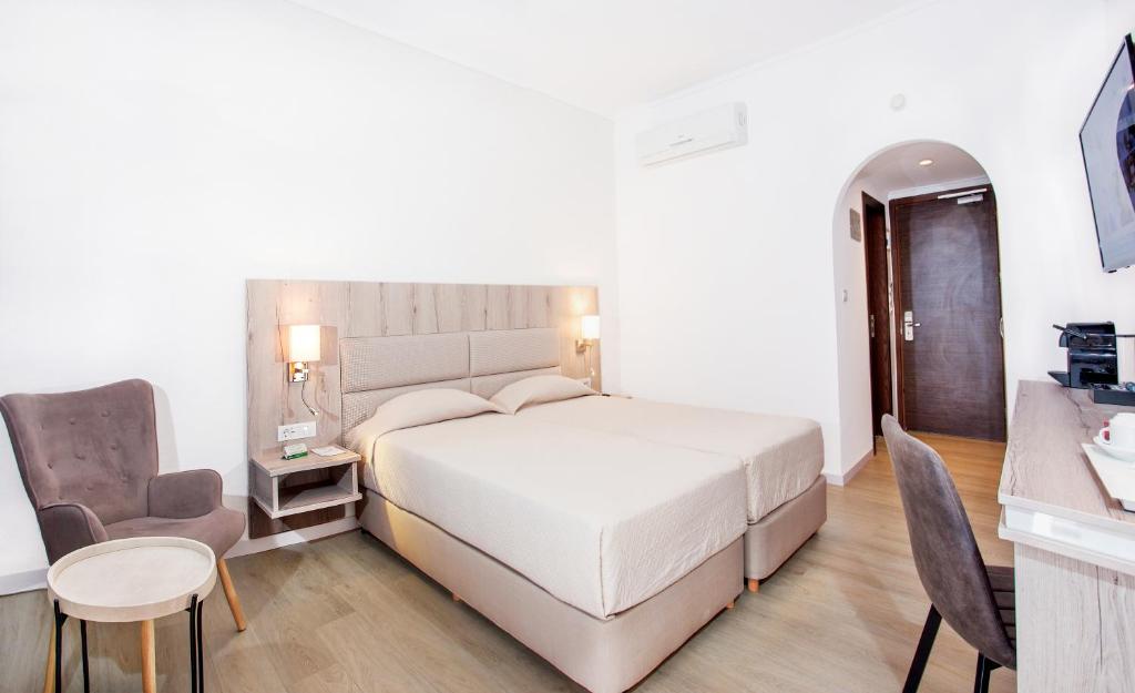 Atlantis Hotel - 