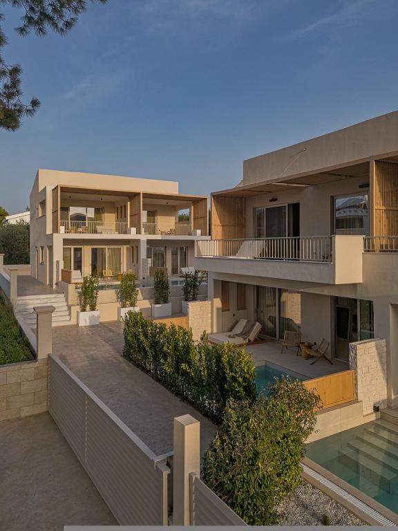 Kiva Luxury Suites Villas