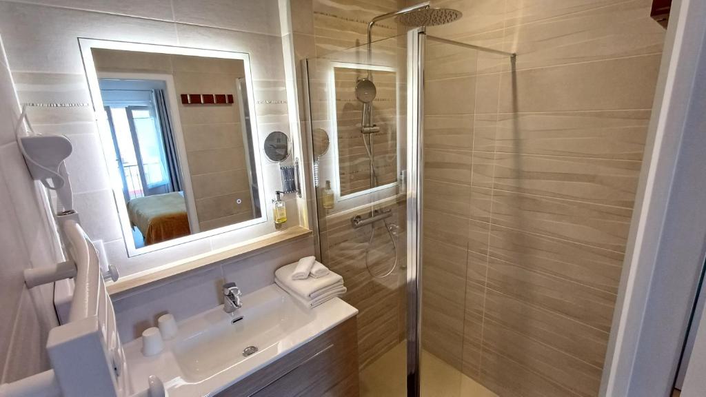 Logis Hotel Le Cerf - Habitación Doble