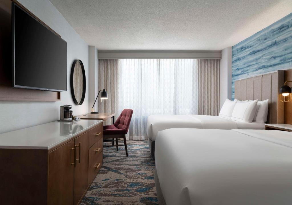 DoubleTree by Hilton Hartford Downtown - 