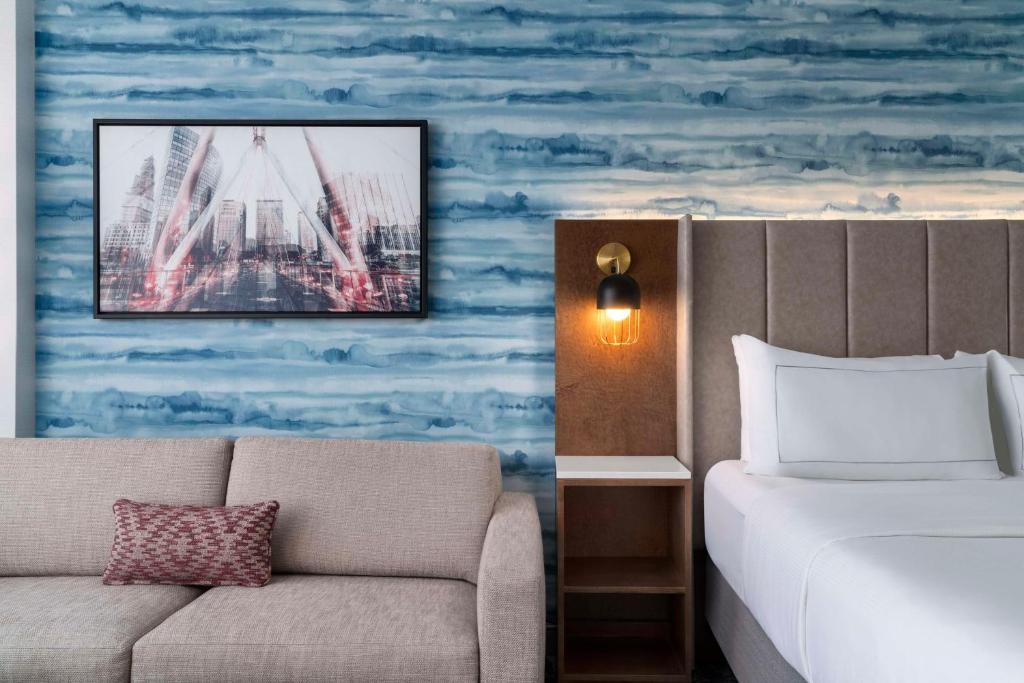DoubleTree by Hilton Hartford Downtown - 