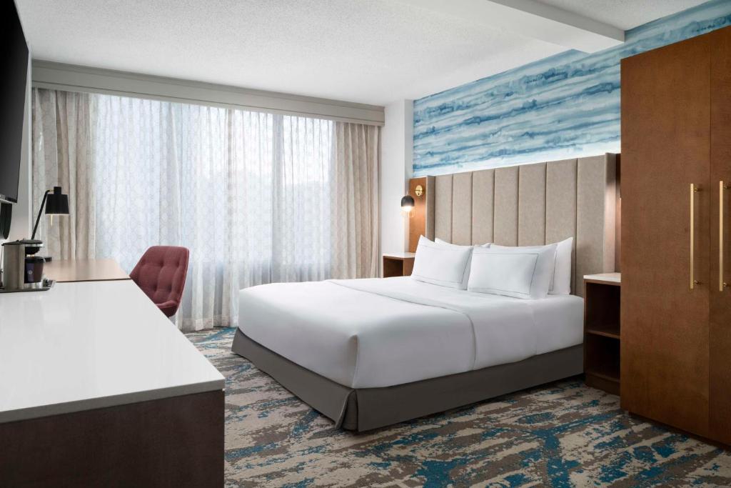 DoubleTree by Hilton Hartford Downtown - 