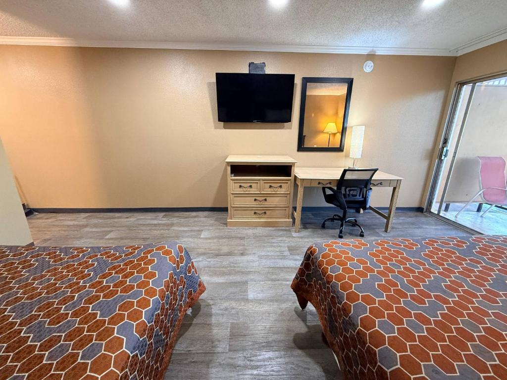 Heritage Inn - Milpitas - Queen Room With Two Queen Beds