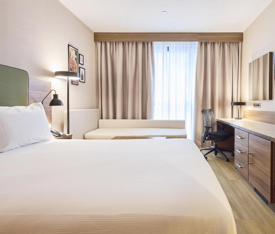 Hilton Garden Inn Sevilla - 