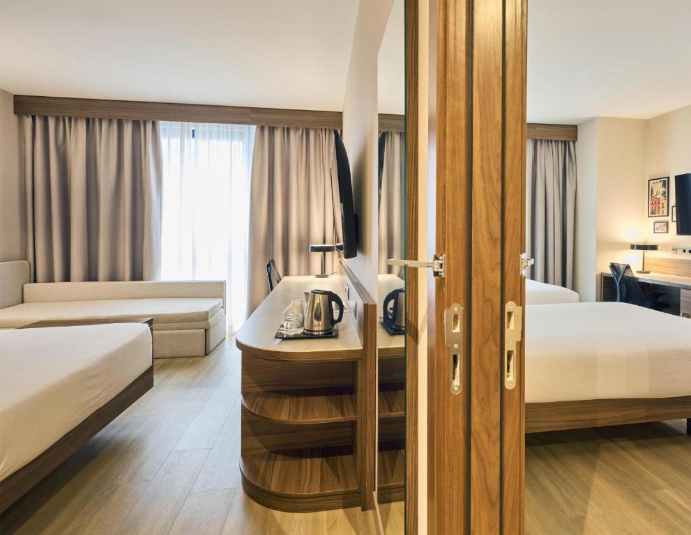Hilton Garden Inn Sevilla - 