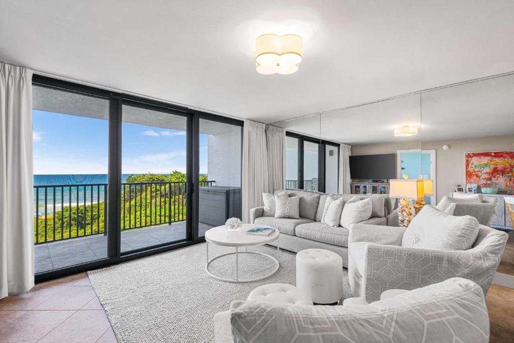 One Seagrove Place 0203, 30A, FL