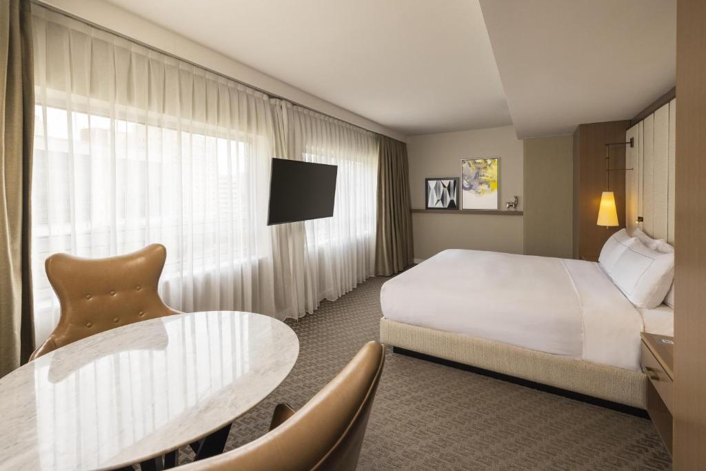 The Statler Dallas, Curio Collection By Hilton - 