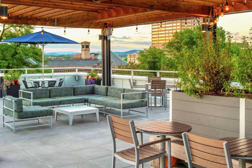 Hampton Inn And Suites By Hilton Portland-Pearl District photo
