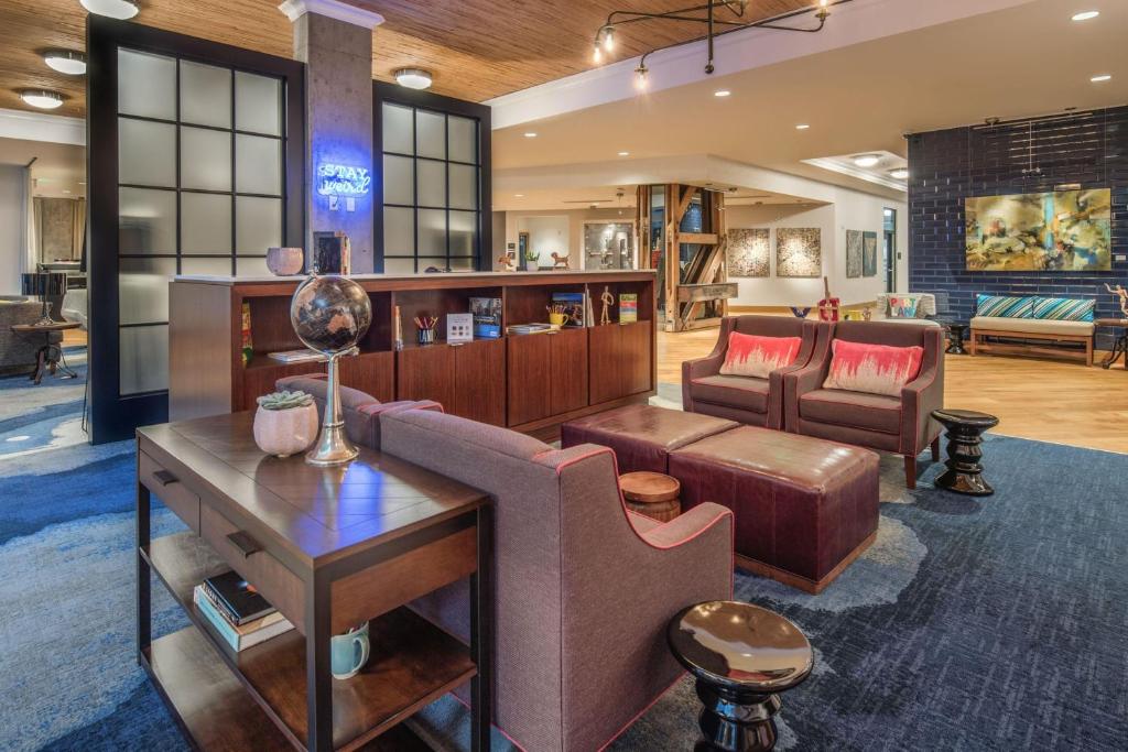 Hampton Inn And Suites By Hilton Portland-Pearl District photo