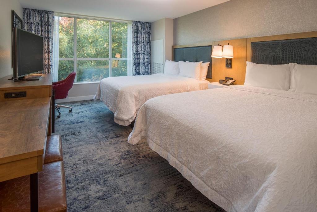 Hampton Inn And Suites By Hilton Portland-Pearl District photo