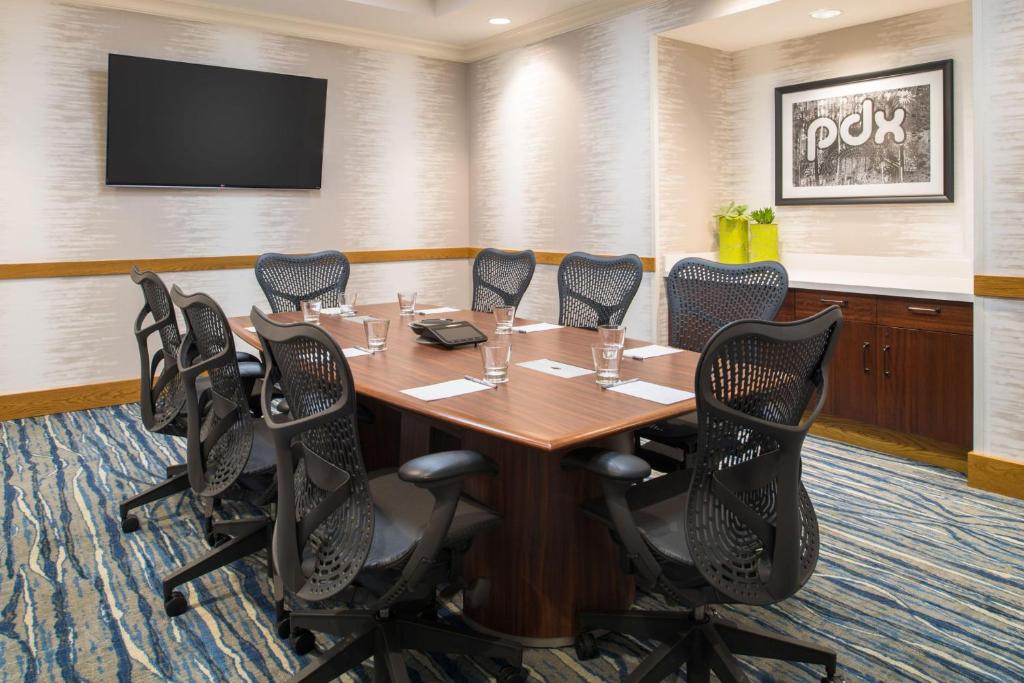 Hampton Inn And Suites By Hilton Portland-Pearl District photo