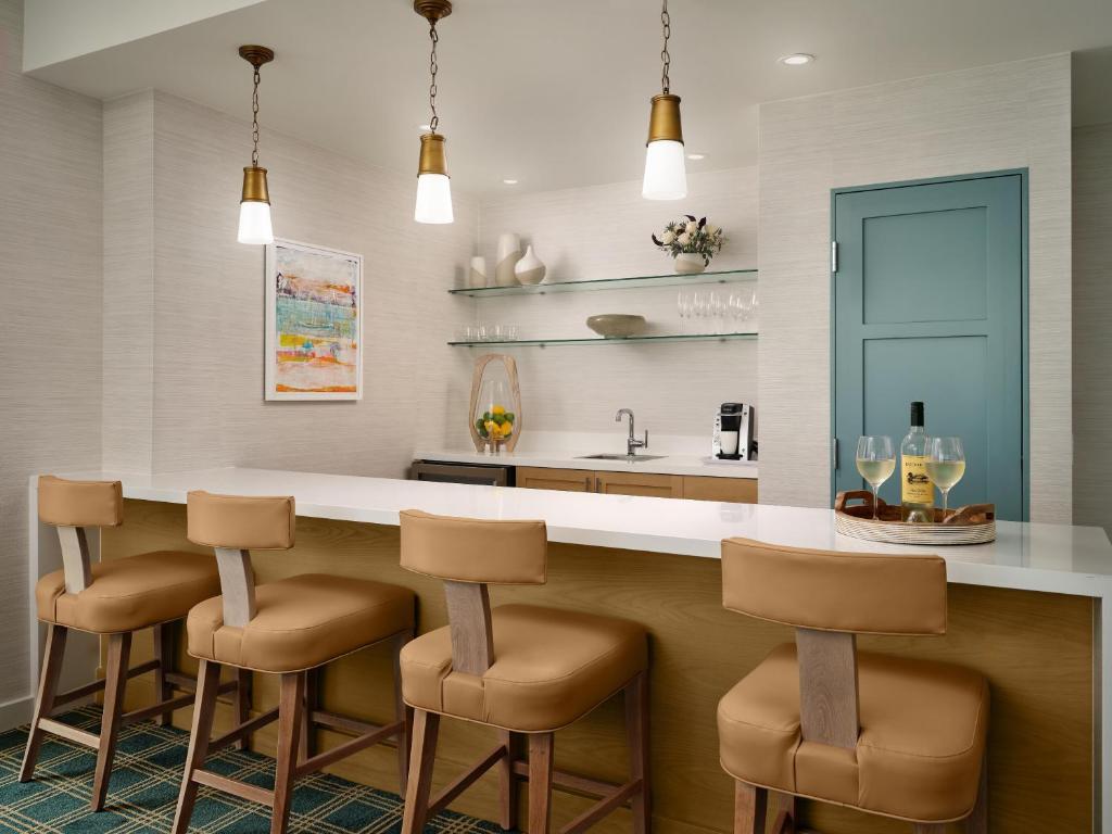 Hotel del Coronado, Curio Collection by Hilton photo