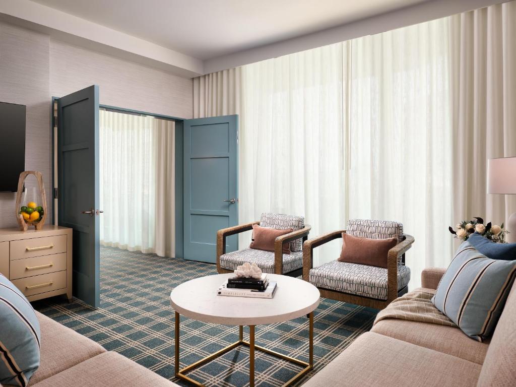 Hotel del Coronado, Curio Collection by Hilton photo