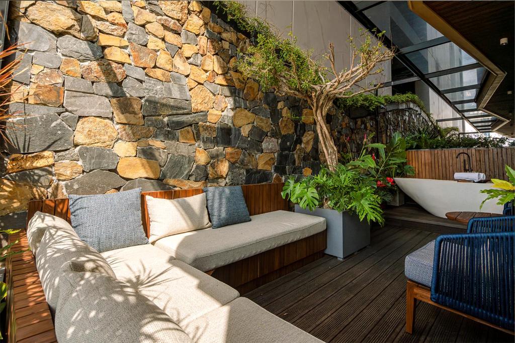 Terrace Suite with Garden & Partial Sea View