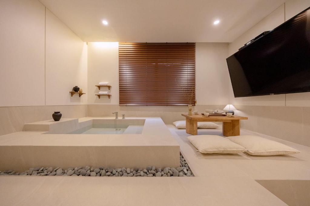 Object AanK Hotel Gumi - Housity