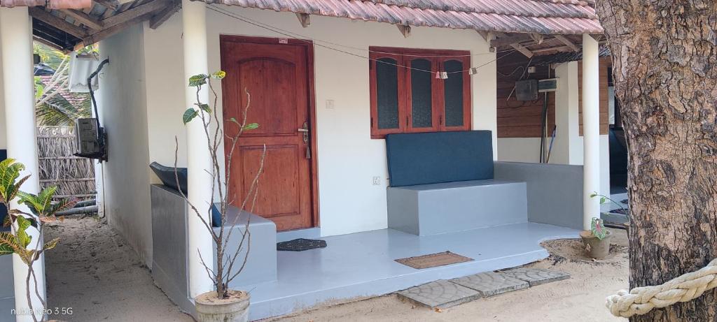 Ocean View Beach Resort - Kalpitiya - Family Room With Sea View